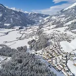 In Neukirchen By The Area Chalet Neukirchen am Großvenediger