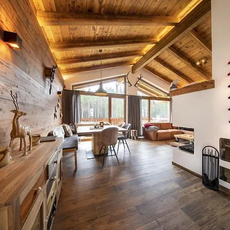 In Neukirchen Near Area Horská chata *