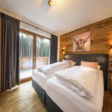 In Neukirchen Near Area * Rosenthal