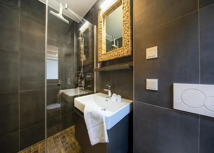 In Neukirchen Near Area * Neukirchen am Großvenediger